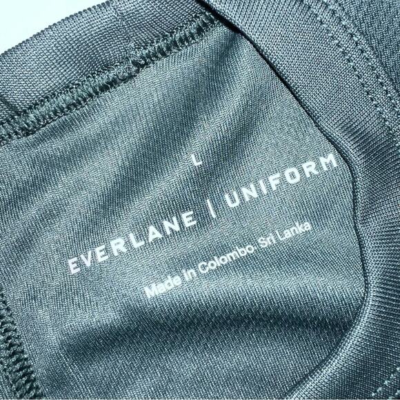 Everlane Uniform NWOT Men's Sports Tee -Short Sleeve T-shirt  Green Size Large - Picture 5 of 7
